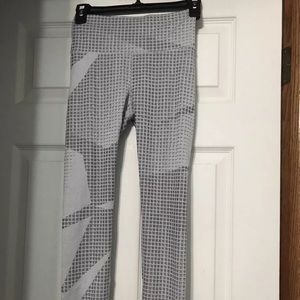 Women’s Under Armour Compression Leggings XS